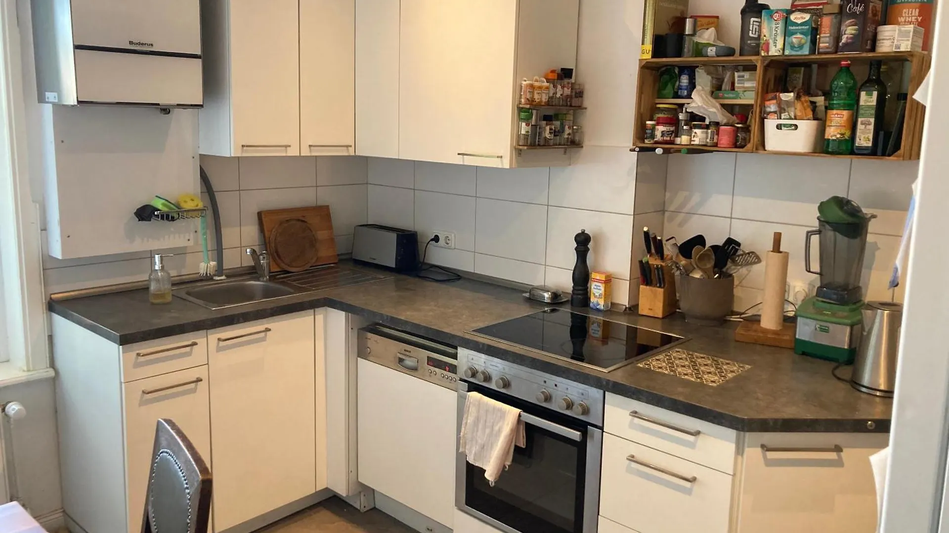 Δωμάτια σε οικογενειακή κατοικία Zentrales Zimmer Mit Eigenem Balkon Αμβούργο
